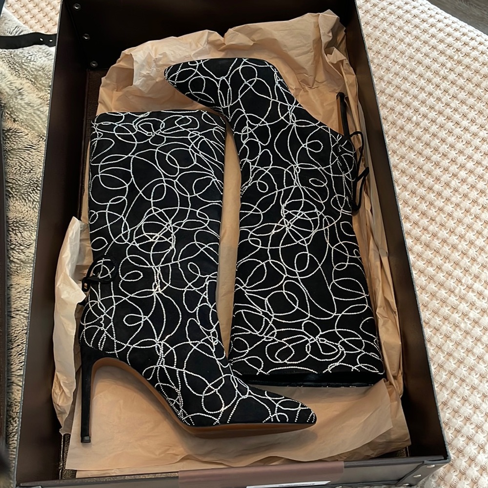 Alaina boots size37 brand new